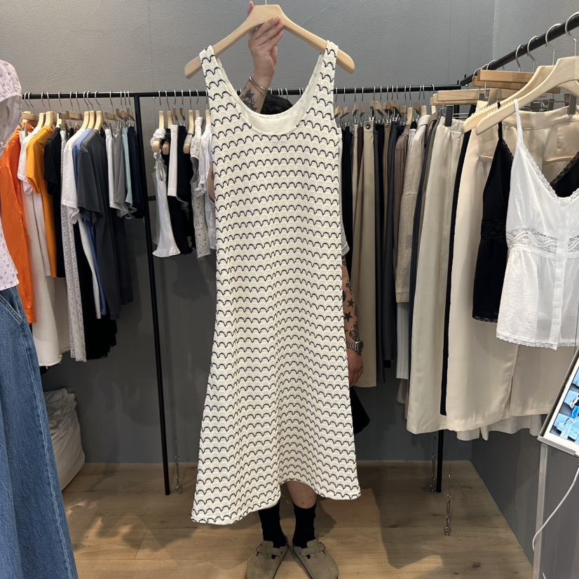 FLAMME TOIT韓國直郵㊣女士新品熱賣休閑人氣25春夏連衣裙FLAMME TOIT連衣裙