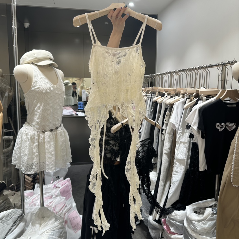 OUR MINUTE東大門㊣代購女裝新品真品休閑熱賣吊帶背心蕾絲罩OUR MINUTE吊帶/背心