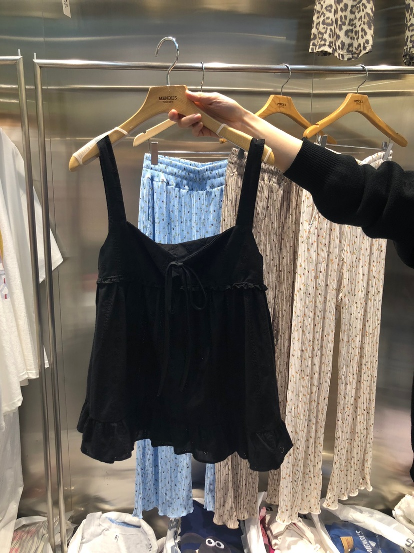 MENDL S東大門㊣直郵女裝新品時尚推薦熱賣人氣真品吊帶背心MENDL S吊帶/背心圖色2