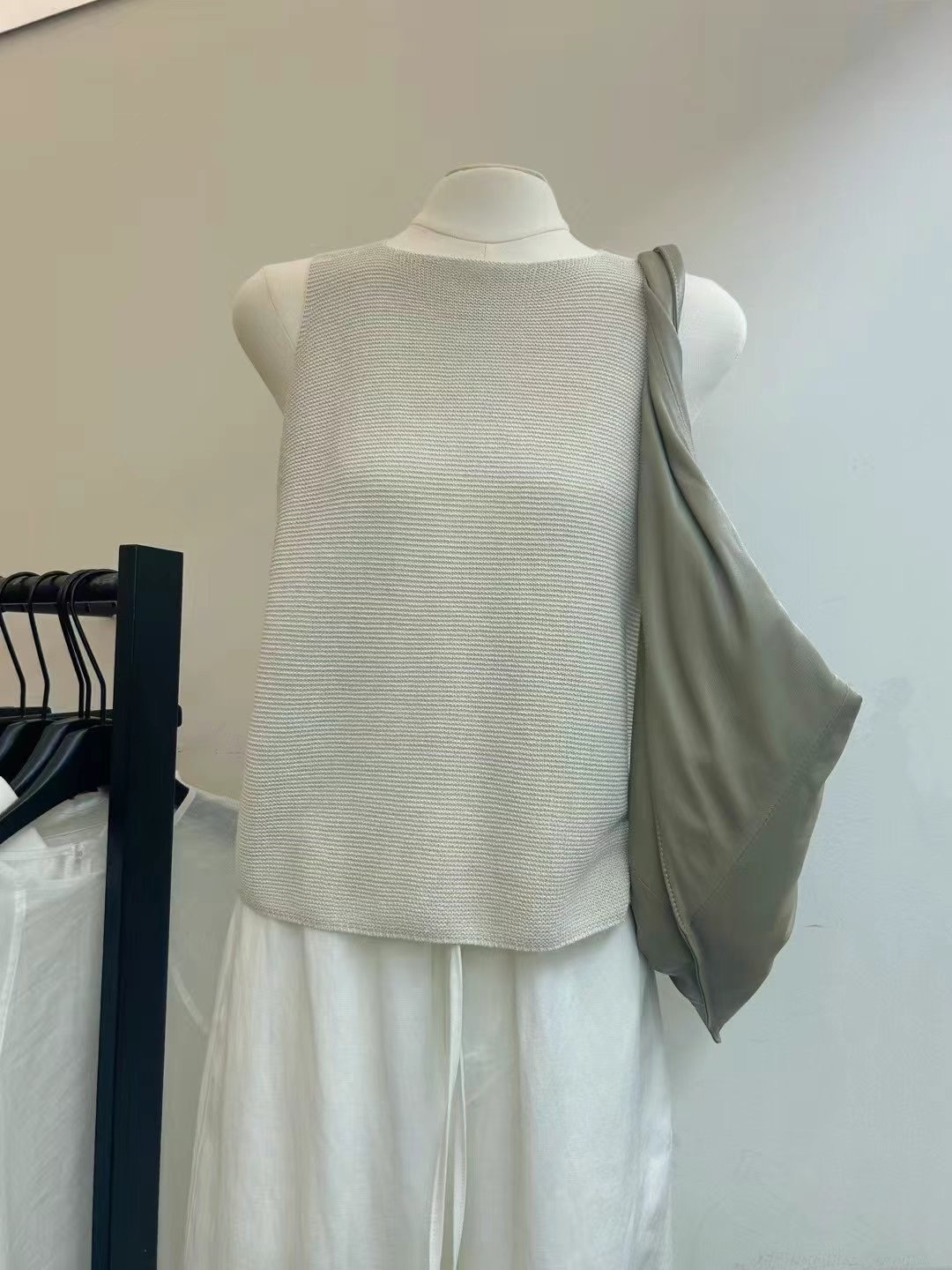 ALAMODE韓國直郵㊣女士新品職業熱賣推薦25春夏人氣吊帶背心ALAMODE吊帶/背心圖色2