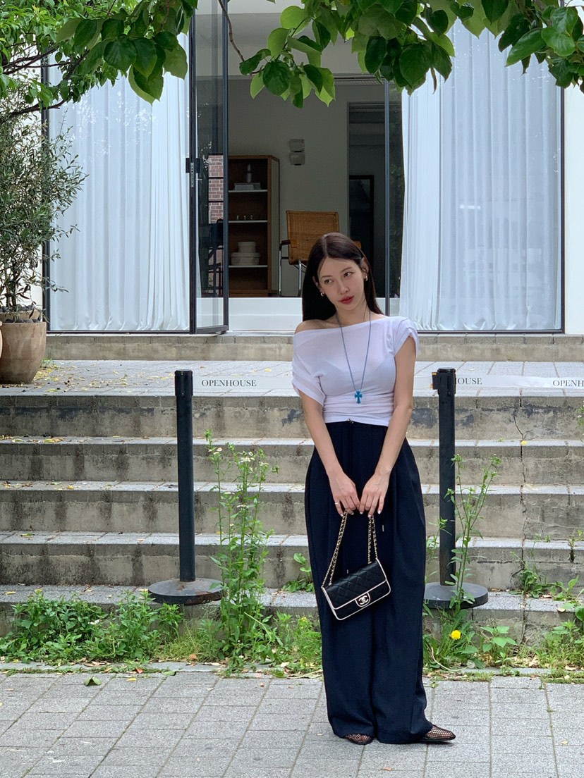 REVE CITE-L東大門㊣直郵女士新款熱賣時尚25春夏T恤褶皺REVE CITET恤
