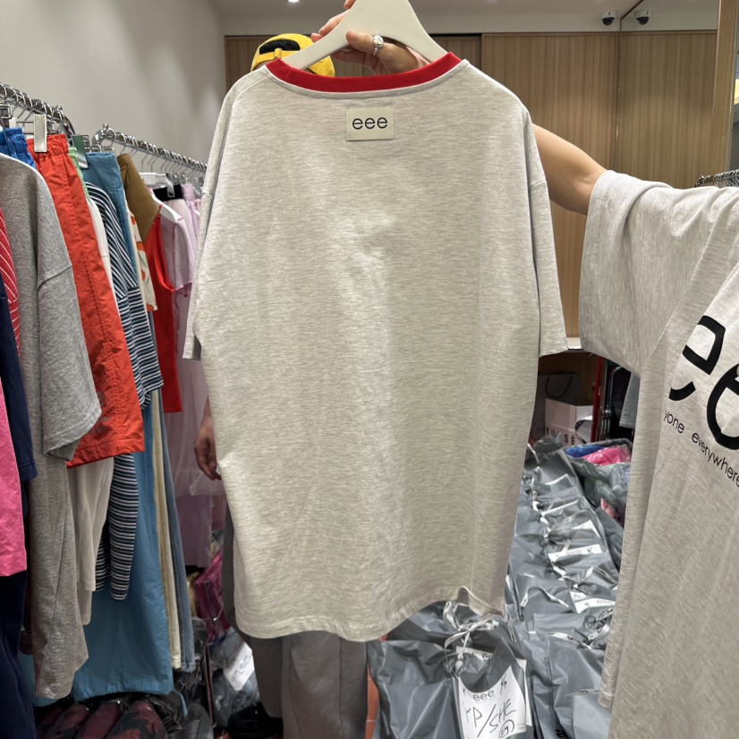 E/E/E韓國直郵㊣女裝新款熱賣職業25春夏人氣真品推薦T恤E/E/ET恤