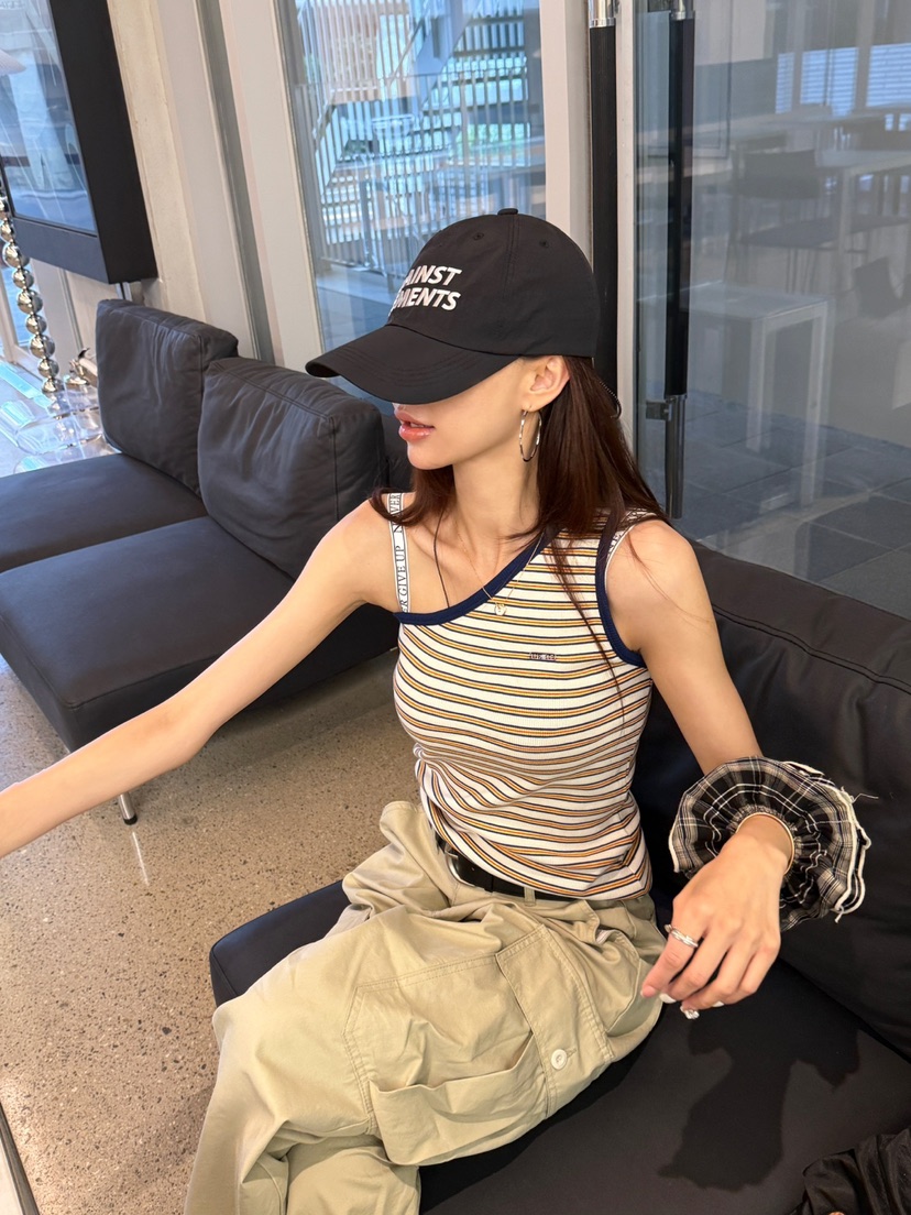 LUMIPLE韓國代購㊣女士新款時尚真品休閑熱賣人氣推薦吊帶背心LUMIPLE吊帶/背心