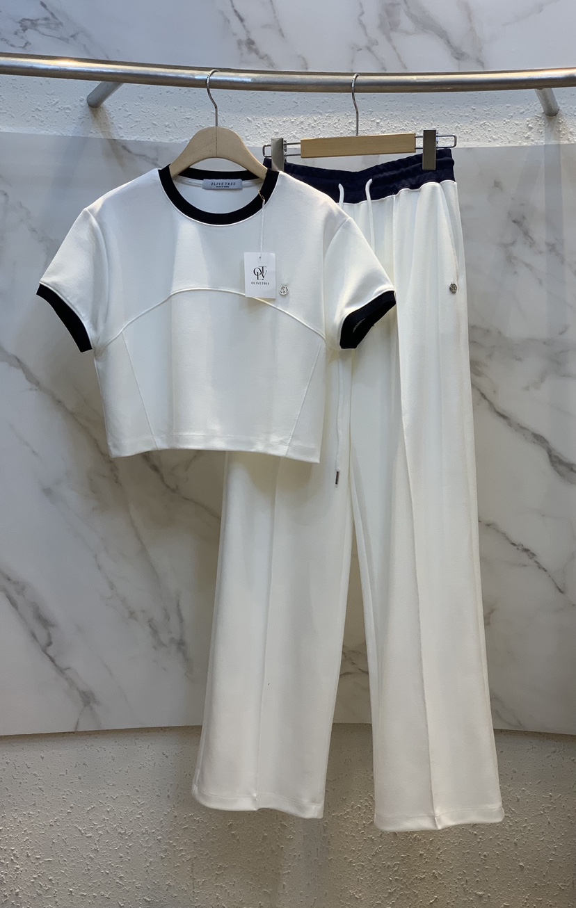 OLIVE TrEE東大門㊣直郵女裝新款熱賣真品推薦套裝天絲套裝OLIVE TrEE套裝圖色2