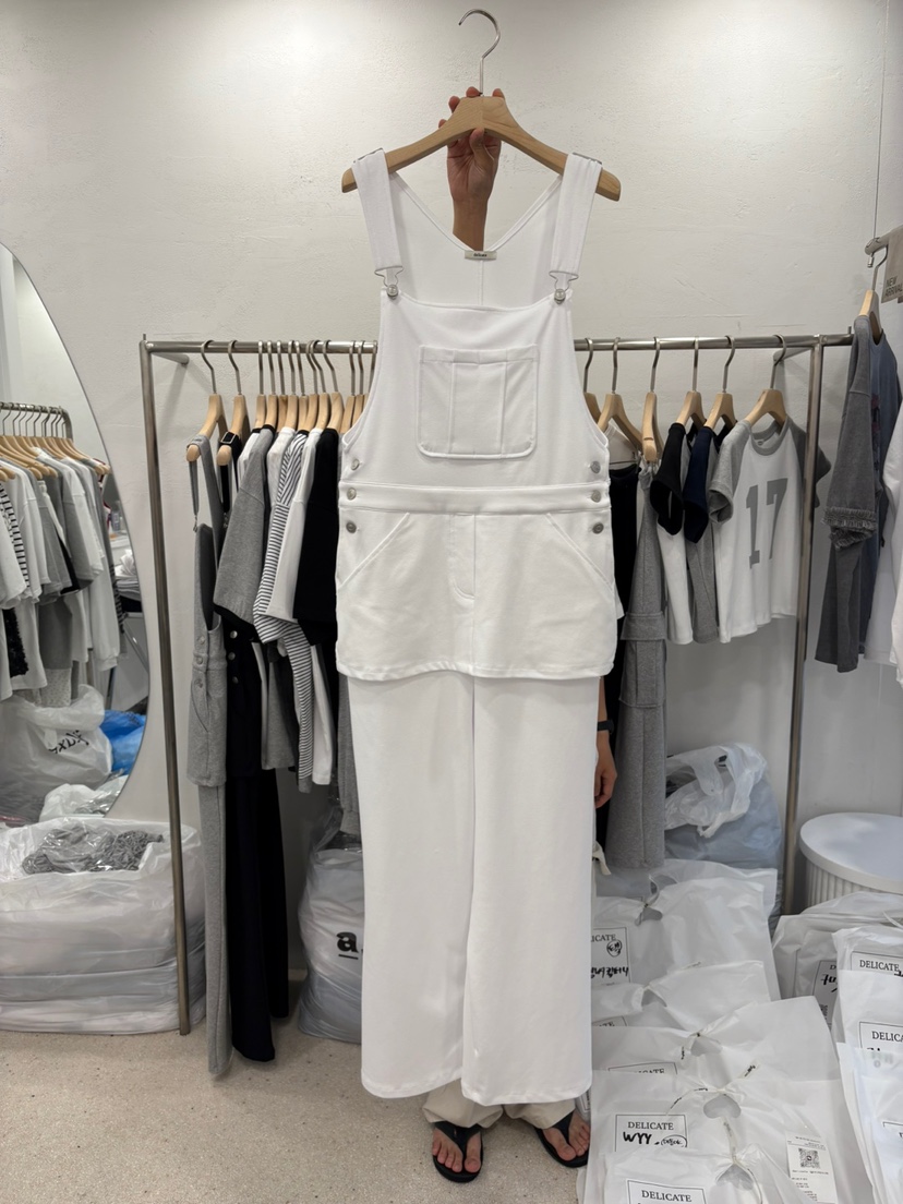 DELICATE東大門㊣實拍女裝新品時尚真品休閑職業人氣背帶褲DELICATE背帶褲