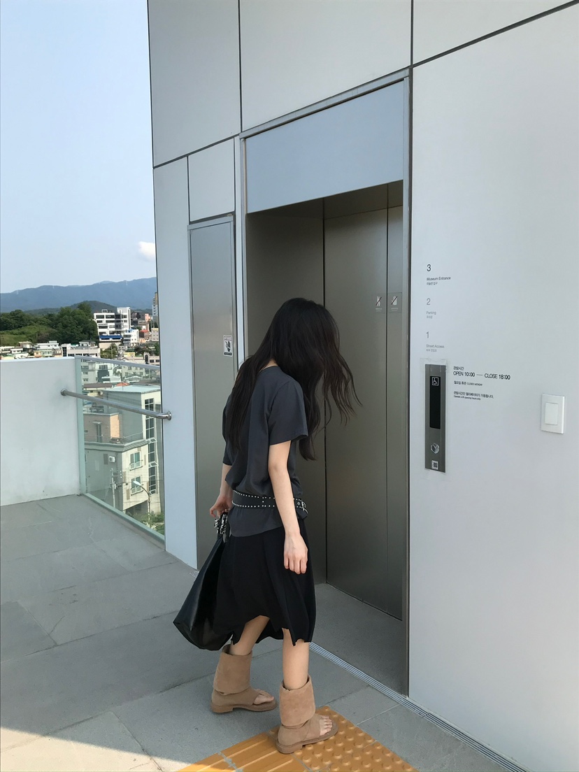 ESCHER東大門㊣實拍女裝新品推薦真品人氣時尚半身裙中短裙ESCHER半身裙/中短裙
