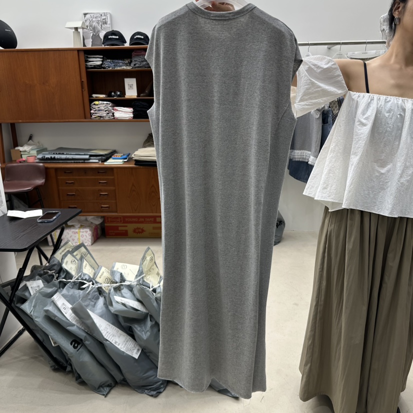 INTHEEND東大門㊣實拍女裝新品真品時尚25春夏熱賣職業連衣裙INTHEEND連衣裙
