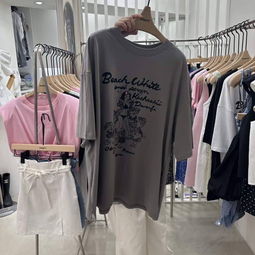 VENEFIT東大門㊣代購女裝新品時尚休閑推薦真品職業人氣T恤VENEFIT/JENNIET恤圖色3