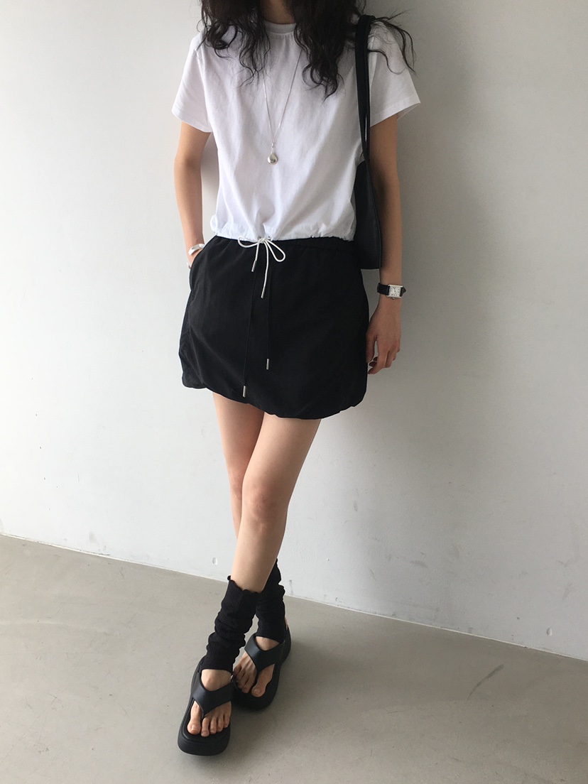 MONDAYMORING東大門㊣直郵女士新款熱賣人氣25春夏休閑短裙絨MONDAYMORING短裙
