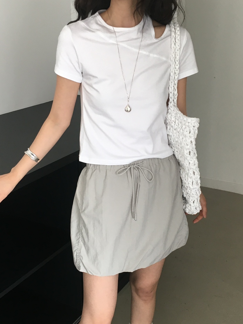 MONDAYMORING東大門㊣直郵女士新款熱賣人氣25春夏休閑短裙絨MONDAYMORING短裙