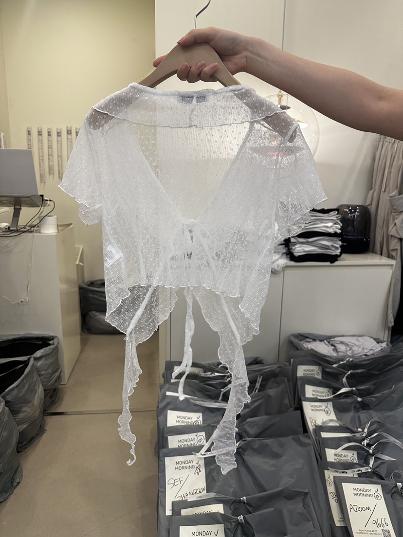 MONDAYMORING韓國代購㊣女裝新品熱賣時尚真品襯衫蕾絲衫開衫MONDAYMORING襯衫/蕾絲衫