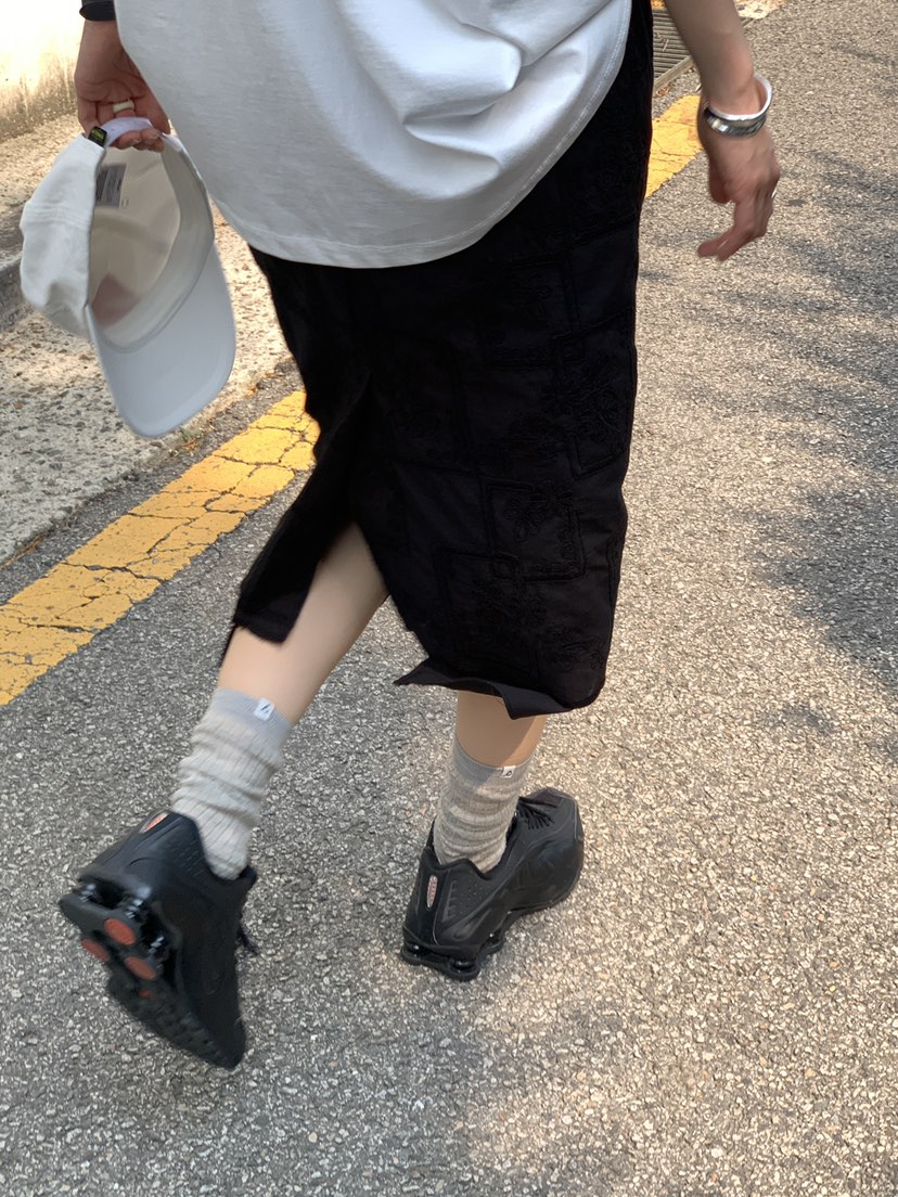 OURS東大門㊣實拍女裝新款熱賣推薦時尚真品25春夏半身裙中短裙OURS半身裙/中短裙