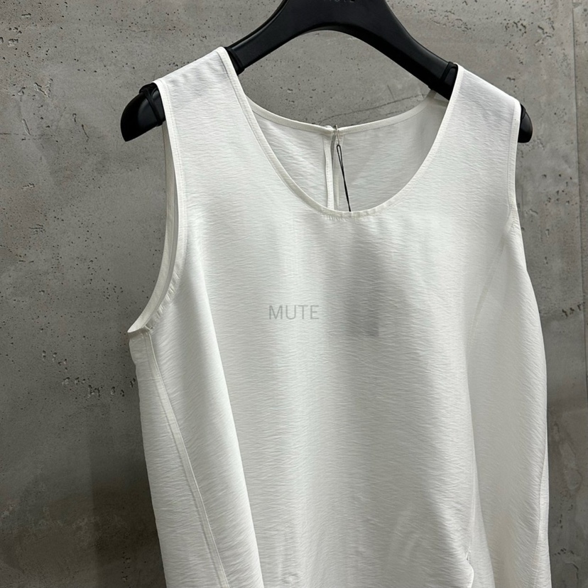 MUTE-P東大門㊣直郵女士新品時尚職業休閑人氣真品吊帶背心MUTE吊帶/背心