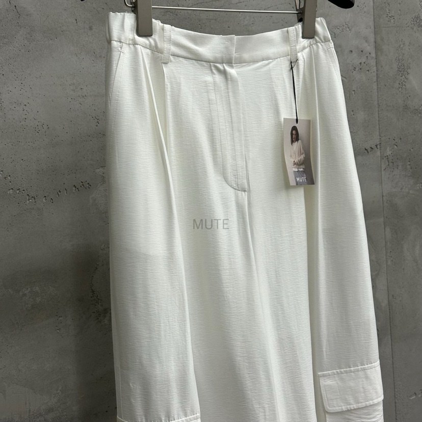 MUTE-P東大門㊣實拍女裝新品25春夏真品職業熱賣時尚休閑褲MUTE休閑褲