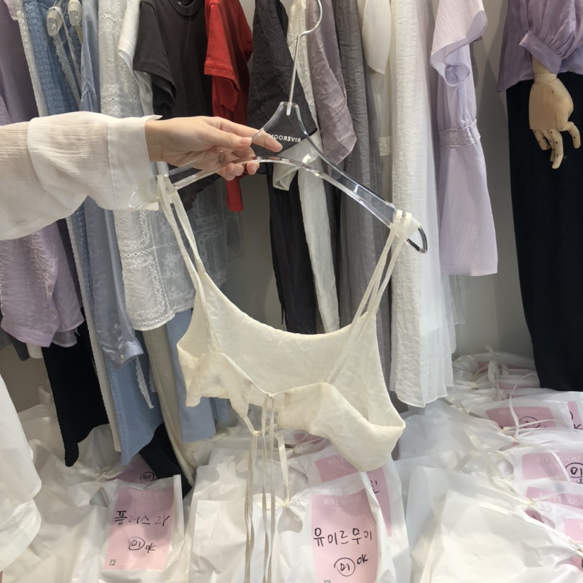 RIVEROOM韓國代購㊣女裝新款25春夏推薦職業吊帶背心不含內搭RIVEROOM吊帶/背心