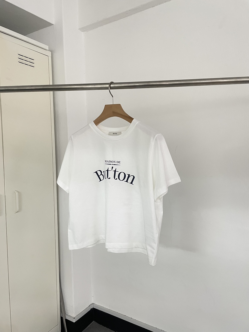 BOUTIQUE SEOUL-P韓國代購㊣女裝新款人氣25春夏時尚推薦T恤But ton/BOUTIQUE SEOULT恤
