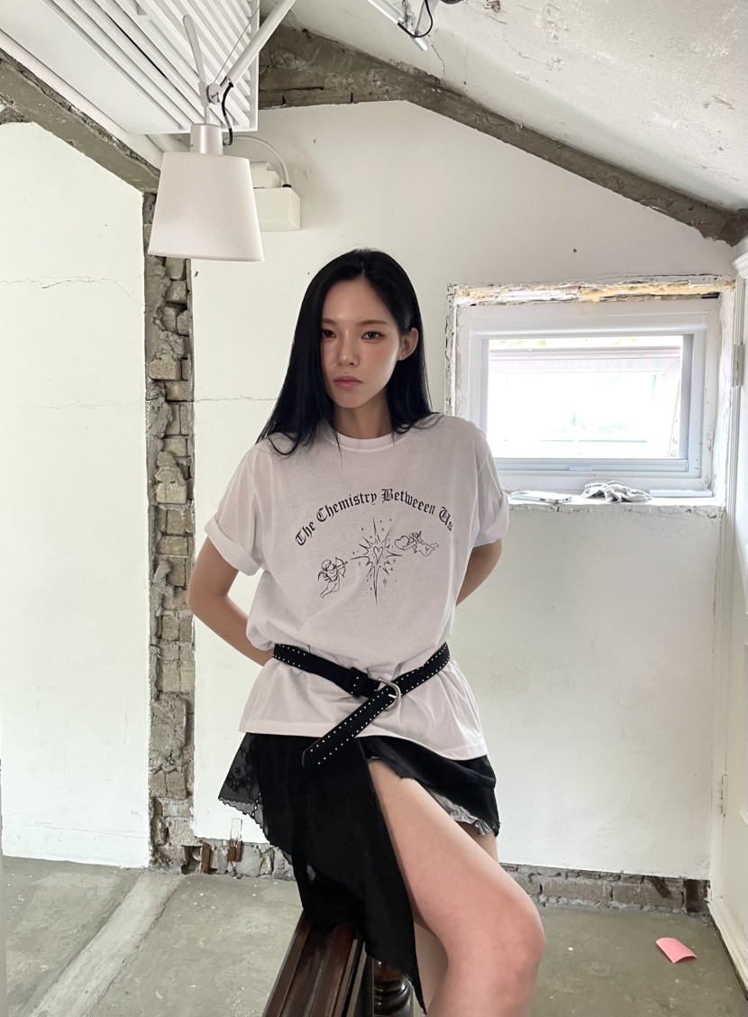 BETWEEN US韓國代購㊣女裝新款真品休閑人氣推薦職業時尚T恤JICJO:SEOULT恤