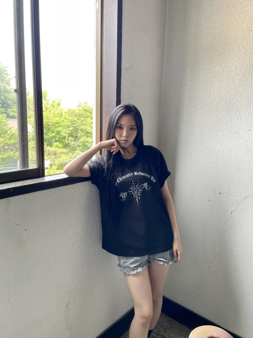BETWEEN US韓國代購㊣女裝新款真品休閑人氣推薦職業時尚T恤JICJO:SEOULT恤
