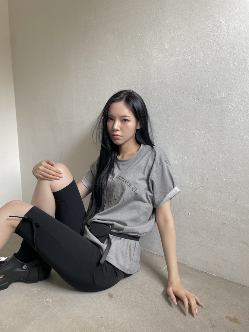 BETWEEN US韓國代購㊣女裝新款真品休閑人氣推薦職業時尚T恤JICJO:SEOULT恤