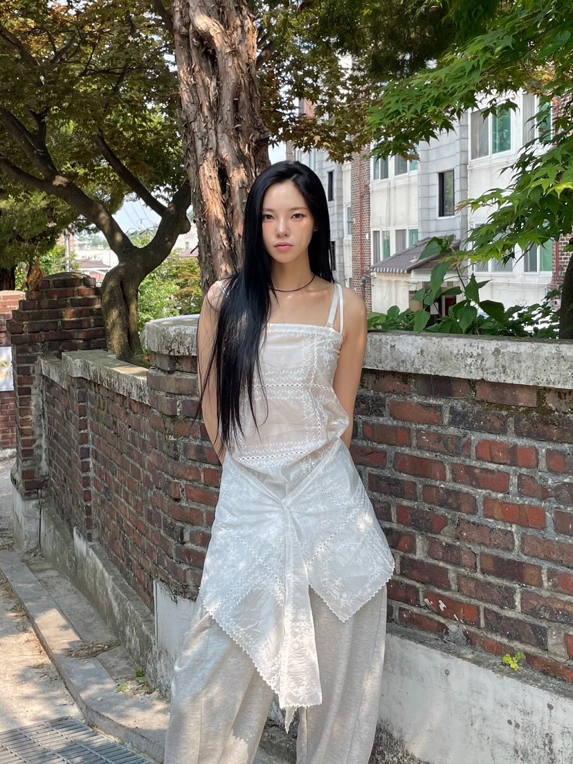 BETWEEN US東大門㊣實拍女士新品真品25春夏連衣裙鉤針編織披肩JICJO:SEOUL連衣裙