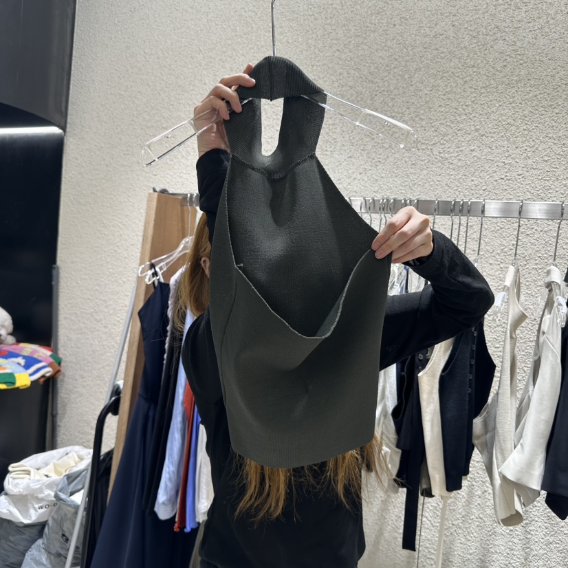 LESSEN韓國代購㊣女裝新品25春夏職業推薦人氣熱賣吊帶背心LESSEN吊帶/背心