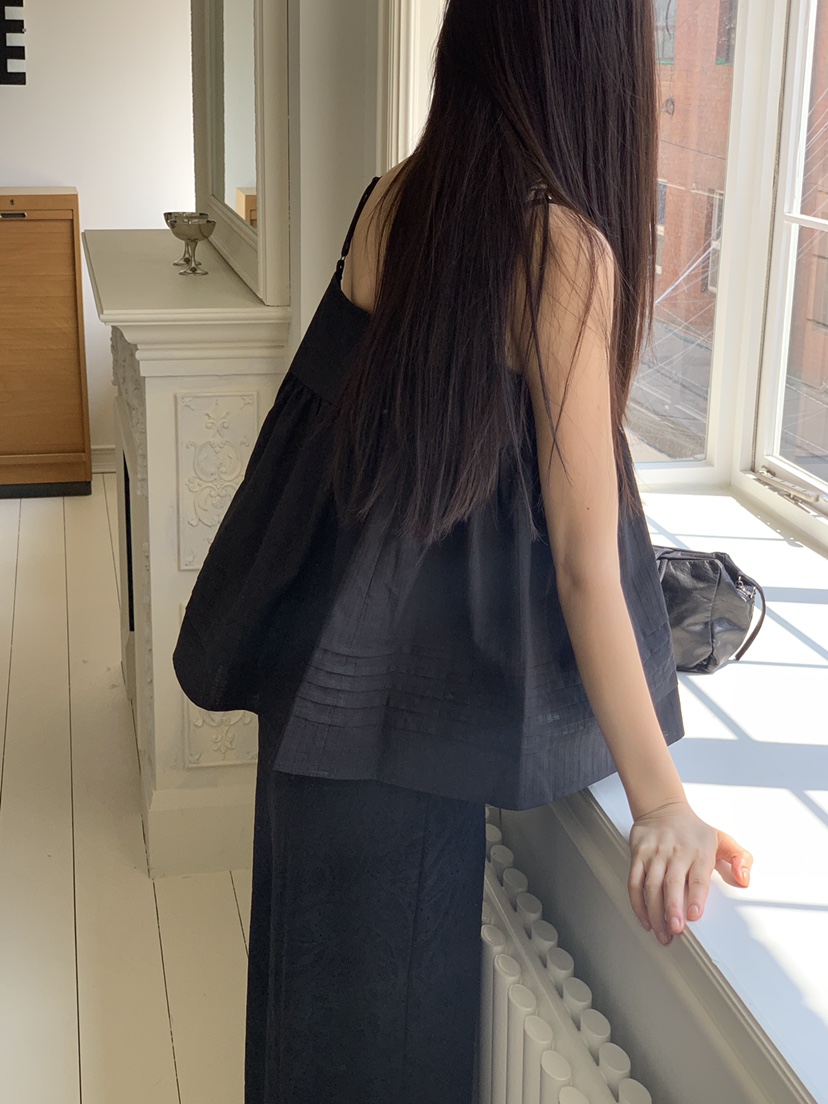 LOGARDEN韓國代購㊣女士新款真品職業25春夏人氣熱賣吊帶背心LO GARDEN吊帶/背心