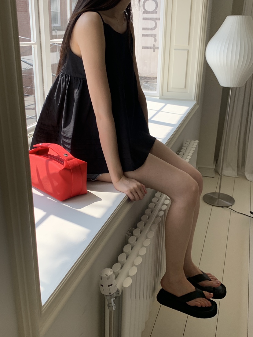 LOGARDEN韓國代購㊣女士新款真品職業25春夏人氣熱賣吊帶背心LO GARDEN吊帶/背心