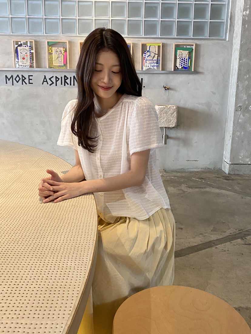 ERUME東大門㊣直郵女裝新品熱賣時尚推薦人氣休閑襯衫蕾絲衫ERUME襯衫/蕾絲衫