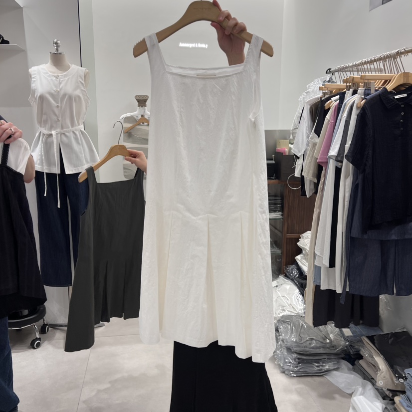 ANN MARGRET東大門㊣實拍女士新品人氣連衣裙褶皺GRETA.Y連衣裙