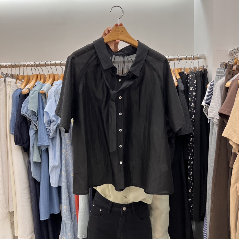 DRESS ROOM韓國直郵㊣女裝新款真品人氣推薦襯衫蕾絲衫透明DRESS ROOM襯衫/蕾絲衫圖色2