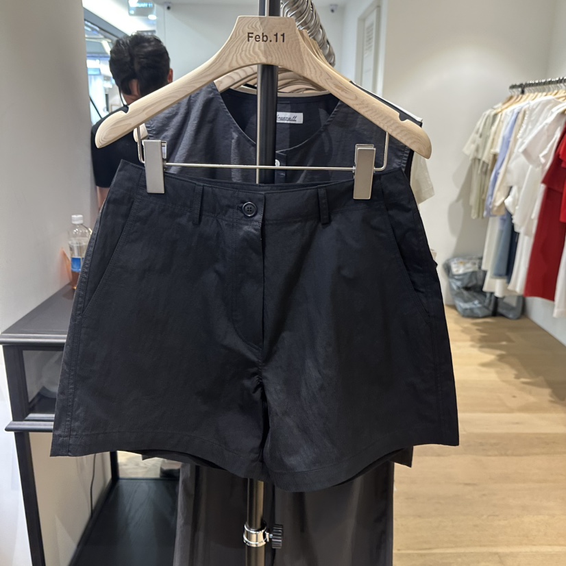 FEBRUARY 11韓國直郵㊣女士新品25春夏時尚休閑推薦職業短褲FEBRUARY11短褲圖色3