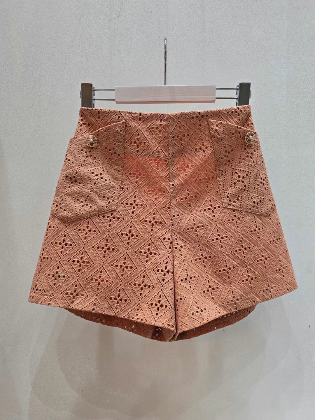 SOOMANCHAE-수만채-T東大門㊣直郵女裝新款熱賣推薦短褲刺繡SOOMANCHAE短褲圖色2