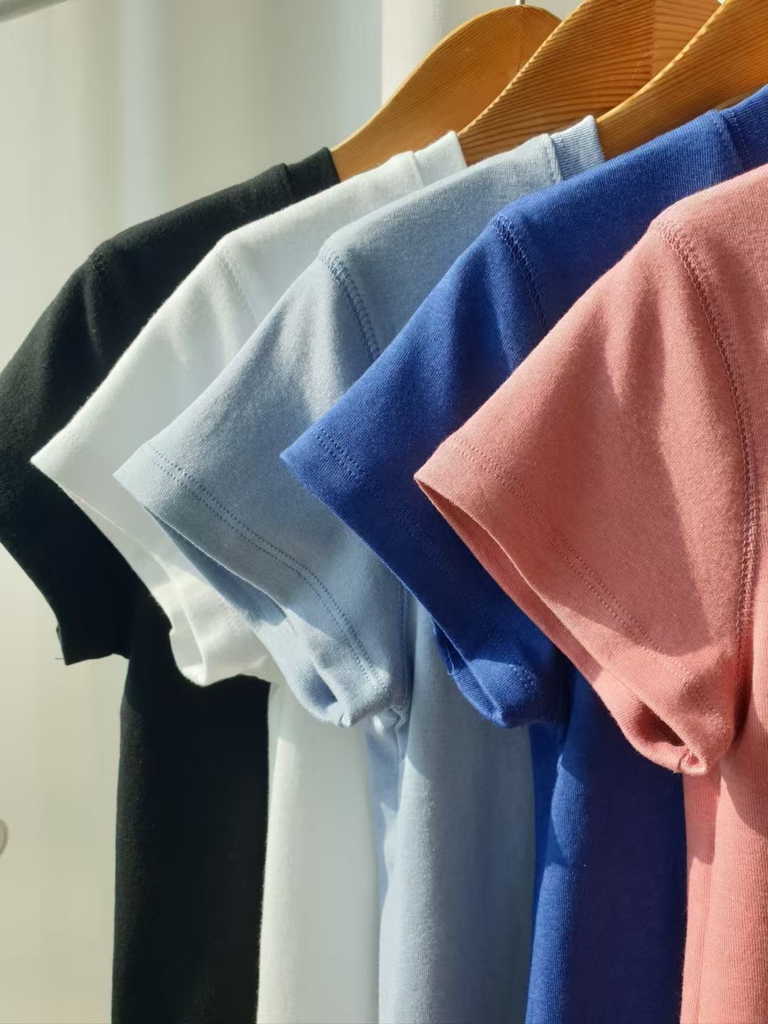 LUVLUV-럽럽-OT東大門㊣代購女士新品25春夏熱賣推薦真品T恤LUVLUV-럽럽-OTT恤