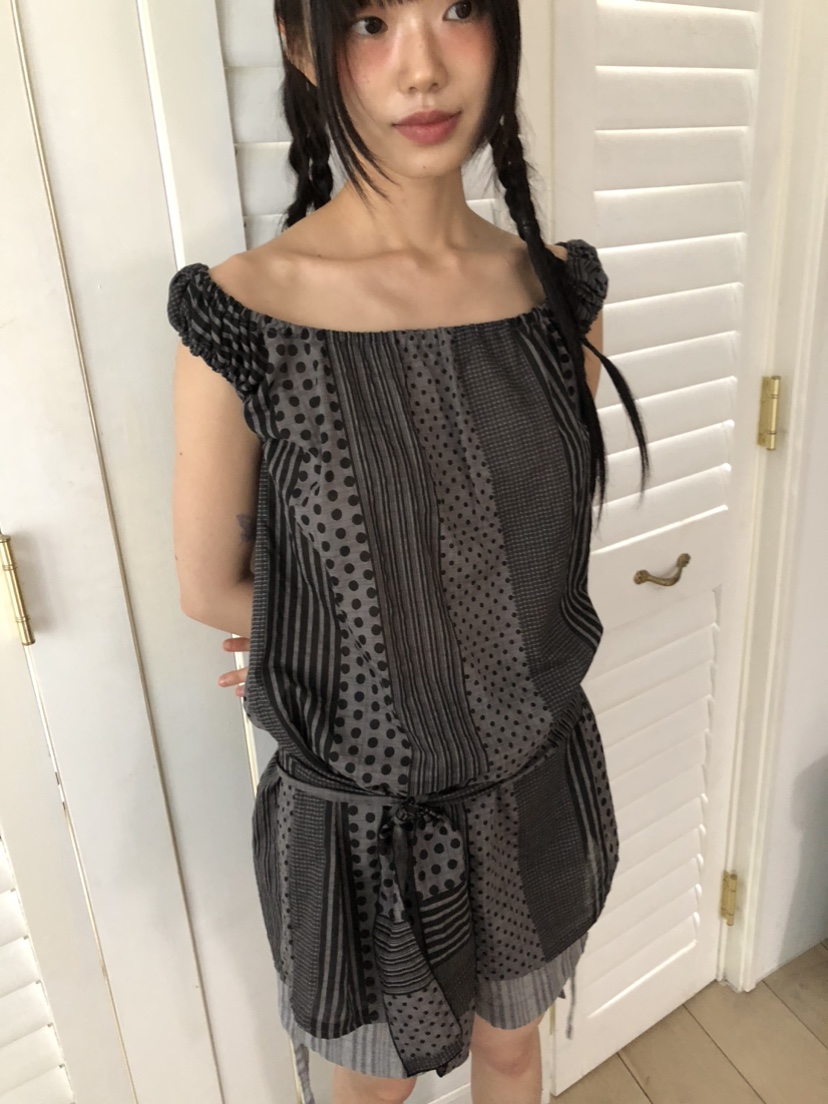 FLASH東大門㊣代購女士新品人氣休閑時尚25春夏連衣裙含腰帶FLASH連衣裙