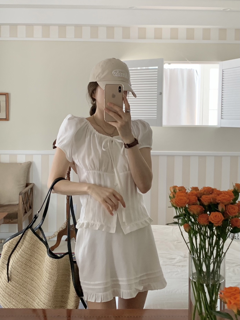 FORMSTUDIO韓國代購㊣女士新品人氣熱賣推薦襯衫蕾絲衫荷葉邊FORMSTUDIO襯衫/蕾絲衫