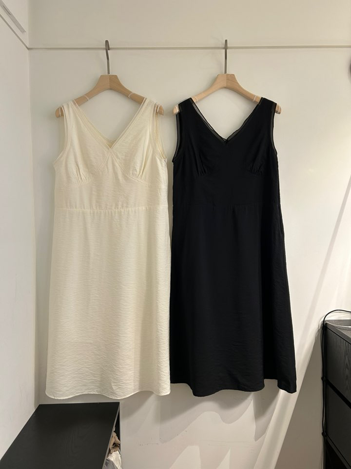 NOTICE韓國代購㊣女裝新品推薦時尚人氣真品休閑熱賣連衣裙NOTICE連衣裙