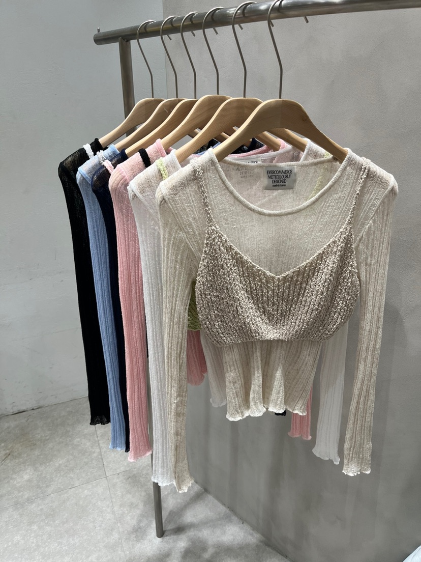 EVERCOMMERCE METICULOUSLY DESIGNED韓國代購㊣女裝新品熱賣針織衫EVERCOMMERCE METICULOUSLY DESIGNED針織衫