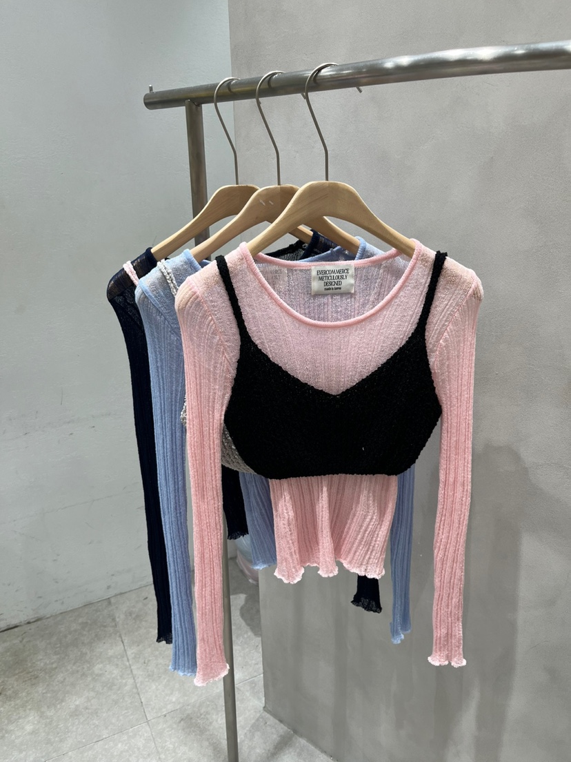 EVERCOMMERCE METICULOUSLY DESIGNED韓國代購㊣女裝新品熱賣針織衫EVERCOMMERCE METICULOUSLY DESIGNED針織衫