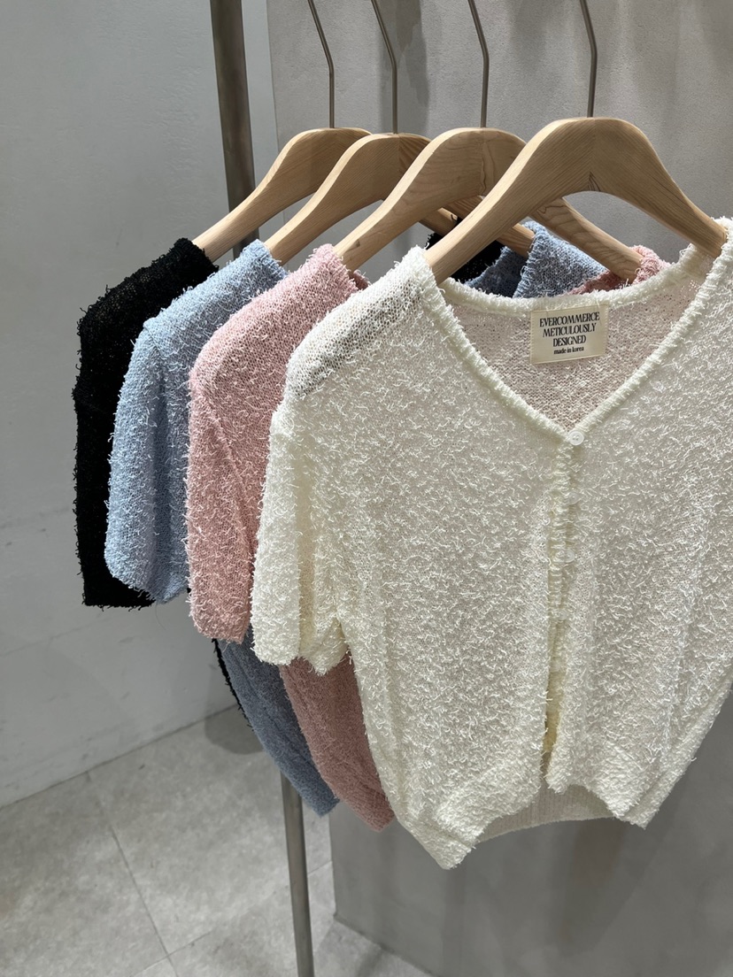 EVERCOMMERCE METICULOUSLY DESIGNED韓國代購㊣女裝新款人氣針織衫EVERCOMMERCE METICULOUSLY DESIGNED針織衫