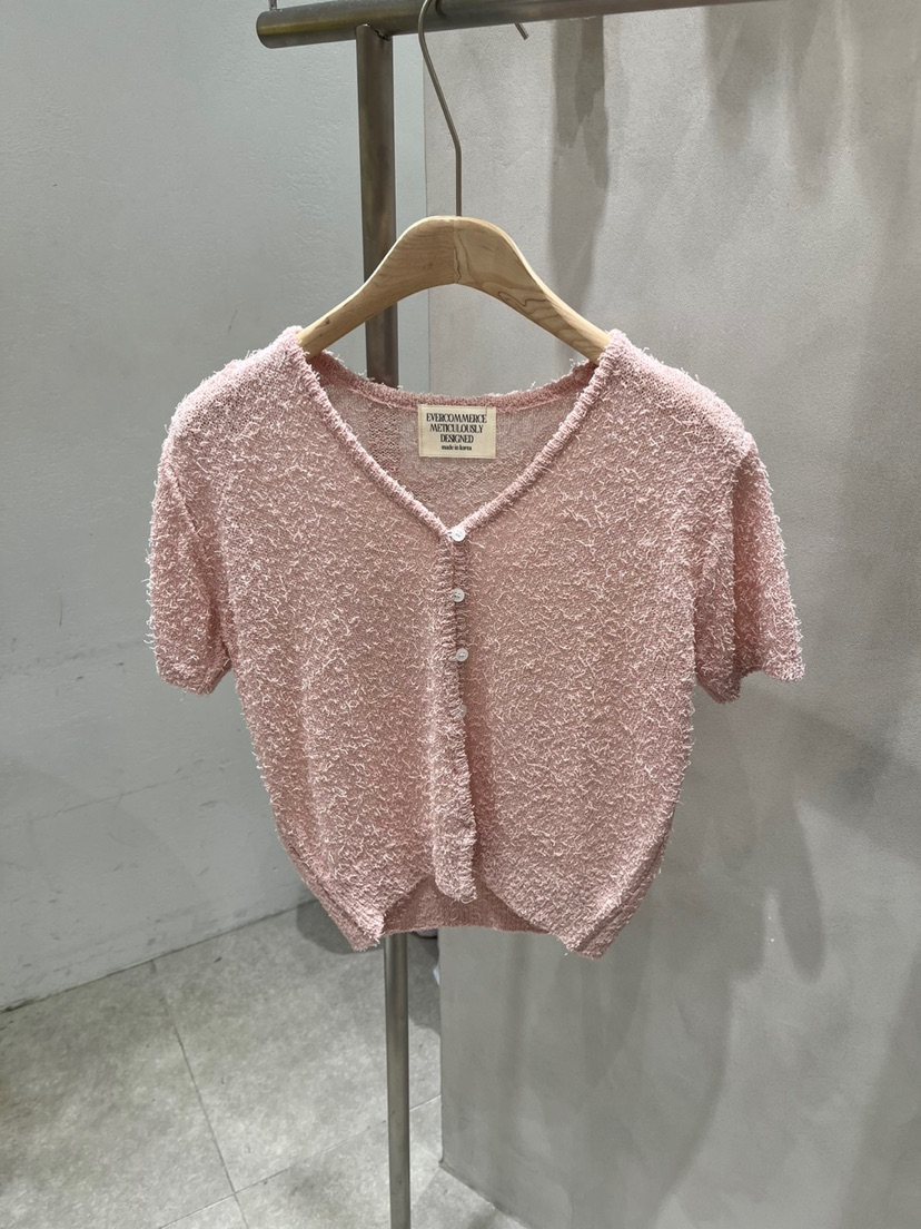 EVERCOMMERCE METICULOUSLY DESIGNED韓國代購㊣女裝新款人氣針織衫EVERCOMMERCE METICULOUSLY DESIGNED針織衫