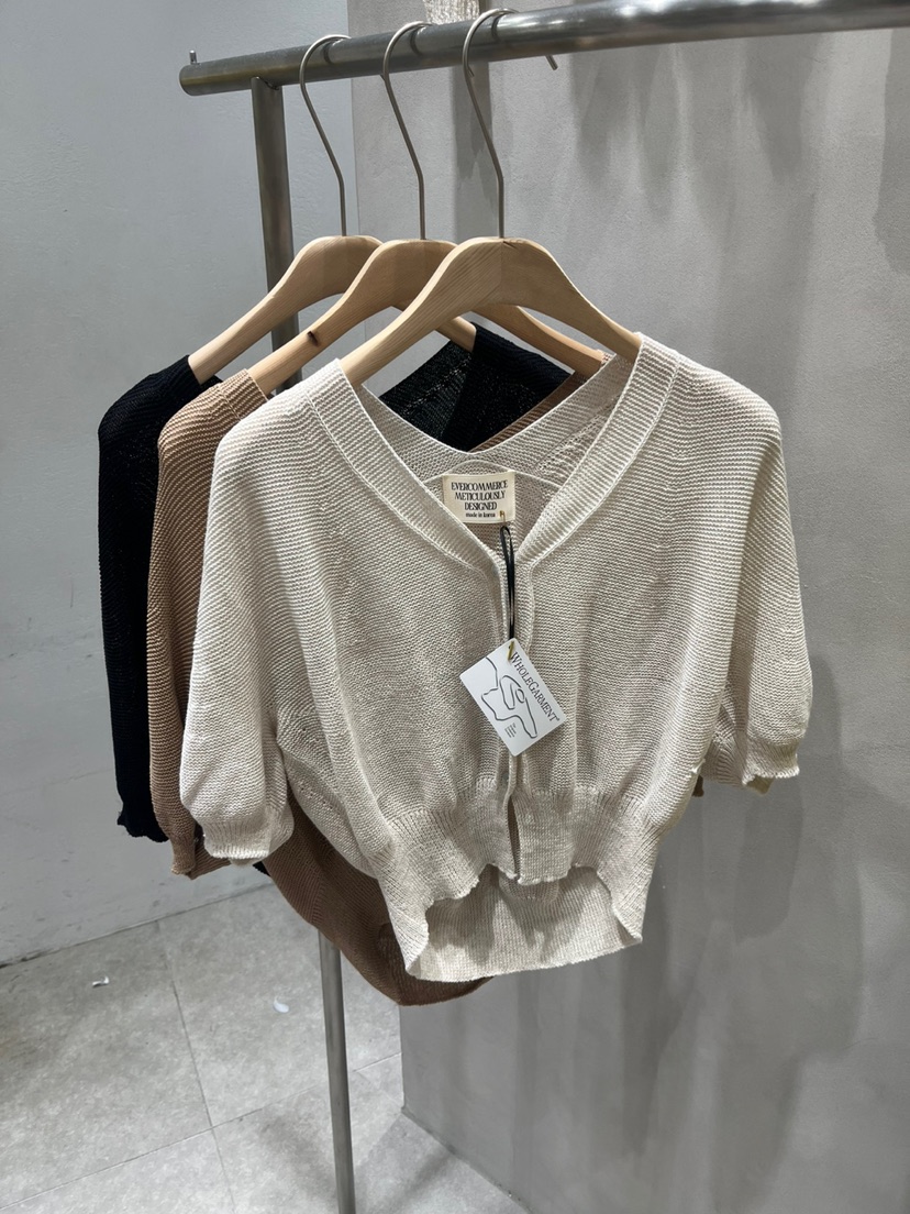 EVERCOMMERCE METICULOUSLY DESIGNED韓國直郵㊣女士新品真品針織衫EVERCOMMERCE METICULOUSLY DESIGNED針織衫