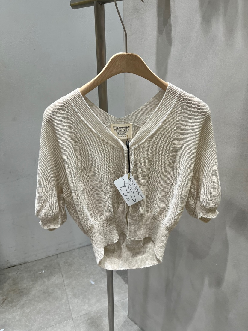 EVERCOMMERCE METICULOUSLY DESIGNED韓國直郵㊣女士新品真品針織衫EVERCOMMERCE METICULOUSLY DESIGNED針織衫