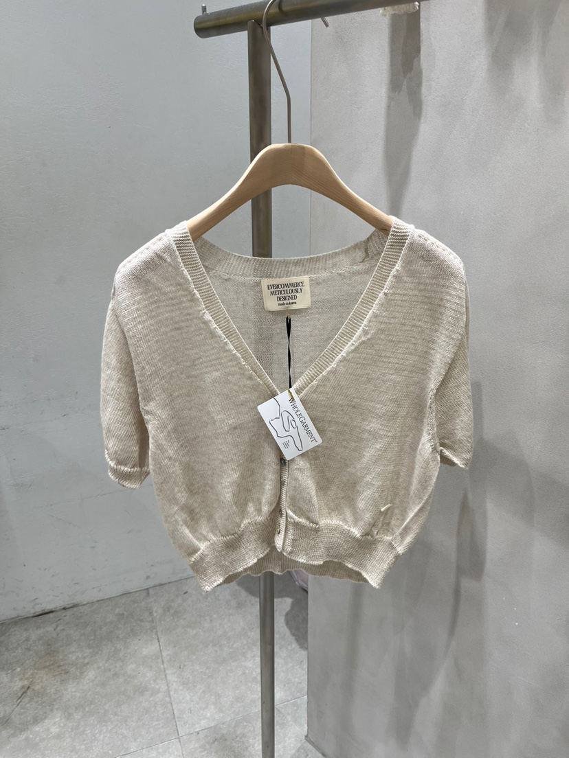 EVERCOMMERCE METICULOUSLY DESIGNED韓國直郵㊣女裝新款職業針織衫EVERCOMMERCE METICULOUSLY DESIGNED針織衫