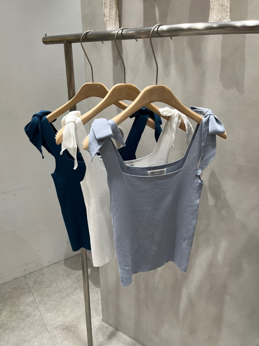 EVERCOMMERCE METICULOUSLY DESIGNED東大門㊣直郵女裝新款真品吊帶背心EVERCOMMERCE METICULOUSLY DESIGNED吊帶/背心