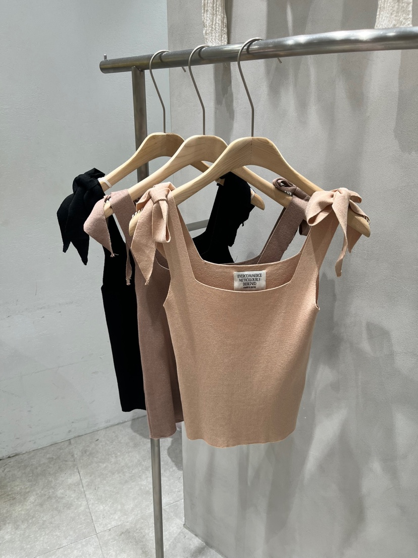 EVERCOMMERCE METICULOUSLY DESIGNED東大門㊣直郵女裝新款真品吊帶背心EVERCOMMERCE METICULOUSLY DESIGNED吊帶/背心