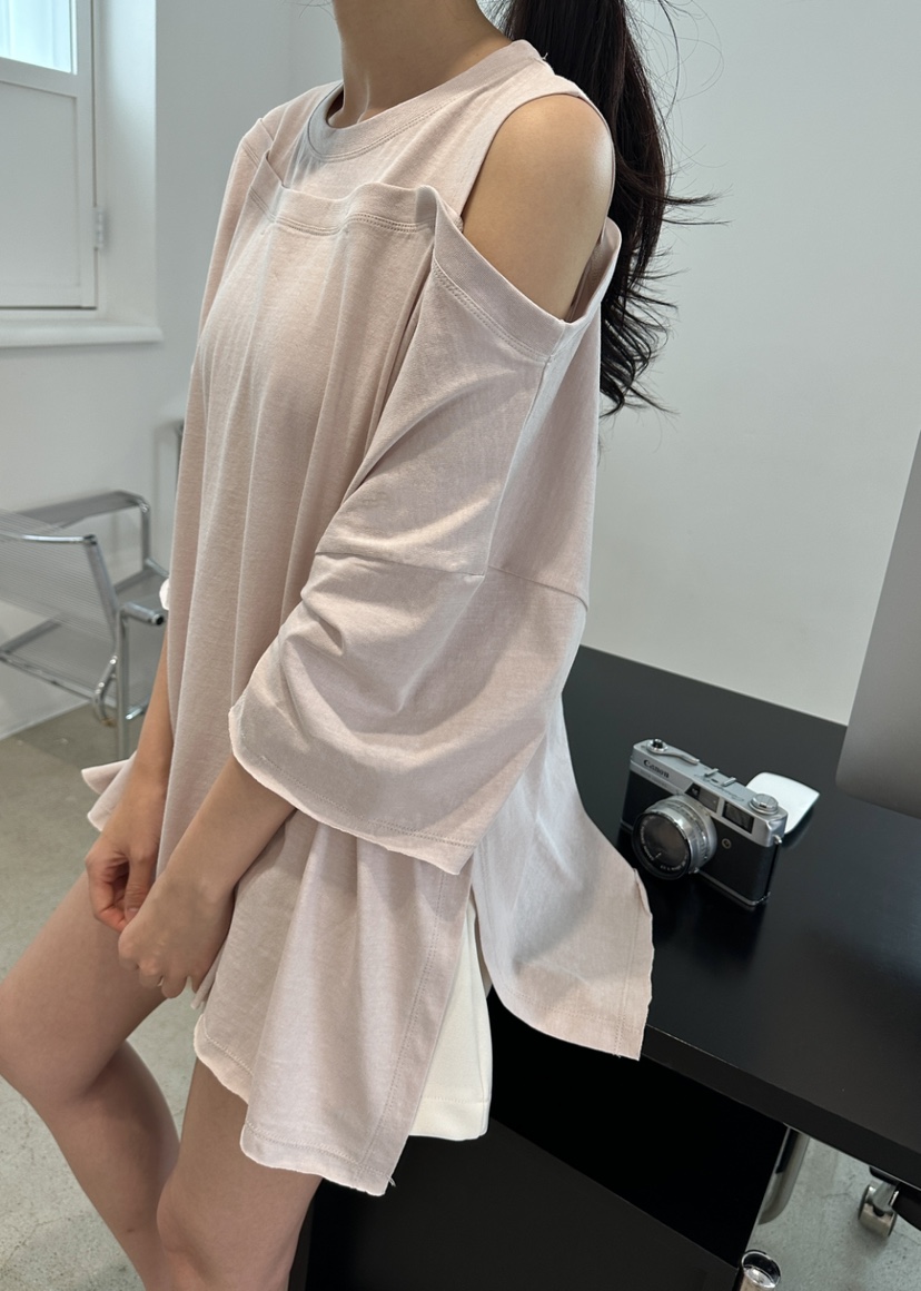 CLASSY-O韓國代購㊣女裝新品25春夏真品人氣長袖T恤修身鏤空CLASSY-O長袖T恤