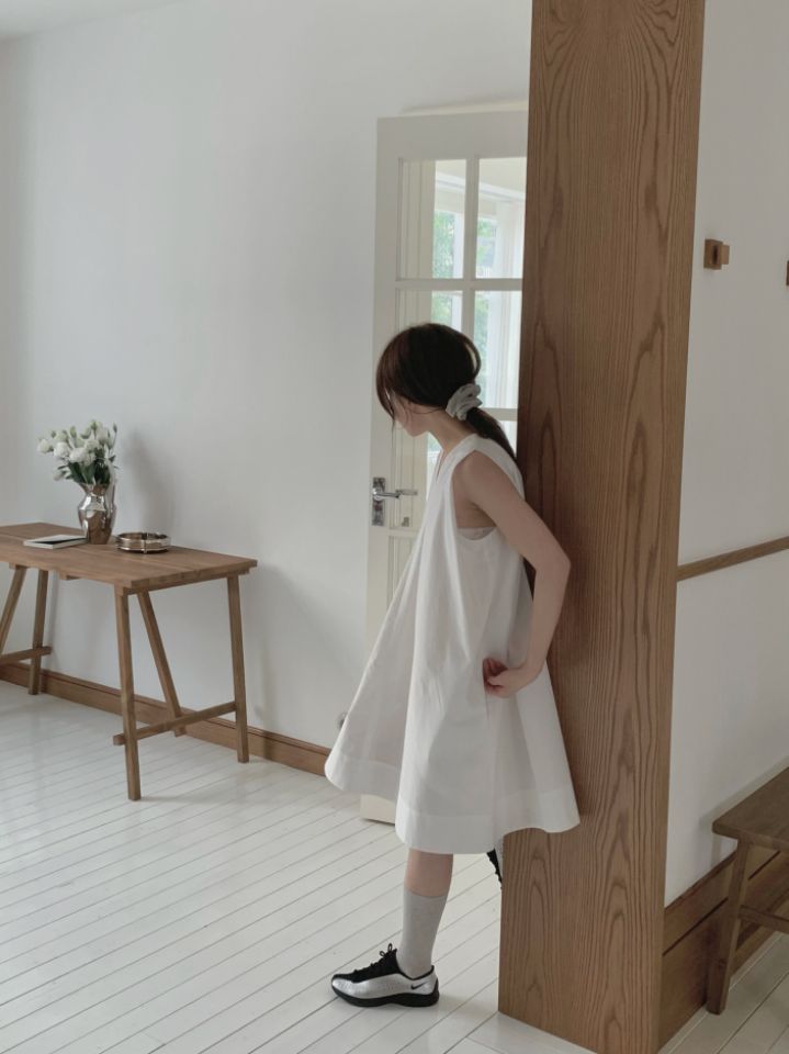 MARE韓國代購㊣女裝新款真品推薦熱賣時尚職業25春夏連衣裙V領MARE連衣裙