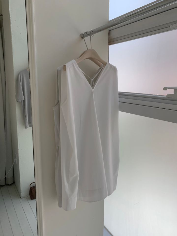 MARE韓國代購㊣女裝新款真品推薦熱賣時尚職業25春夏連衣裙V領MARE連衣裙