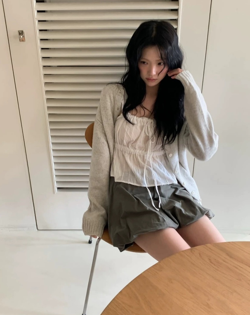 STRAWBERRY韓國直郵㊣女士新款25春夏時尚推薦熱賣吊帶背心STRAWBERRY吊帶/背心