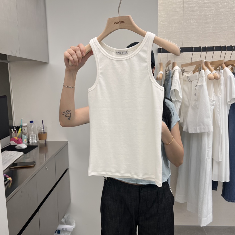 AND THE東大門㊣實拍女裝新品人氣推薦職業時尚熱賣吊帶背心AND THE吊帶/背心圖色2